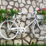 Декор из велосипеда на даче