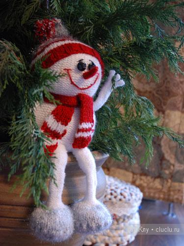 Снеговик - мягкая игрушка своими руками, вязание на спицах