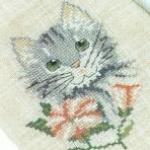 Медальоны - схема вышивки котят