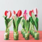 Цветущие тюльпаны - поделка из картона. Украшаем интерьер