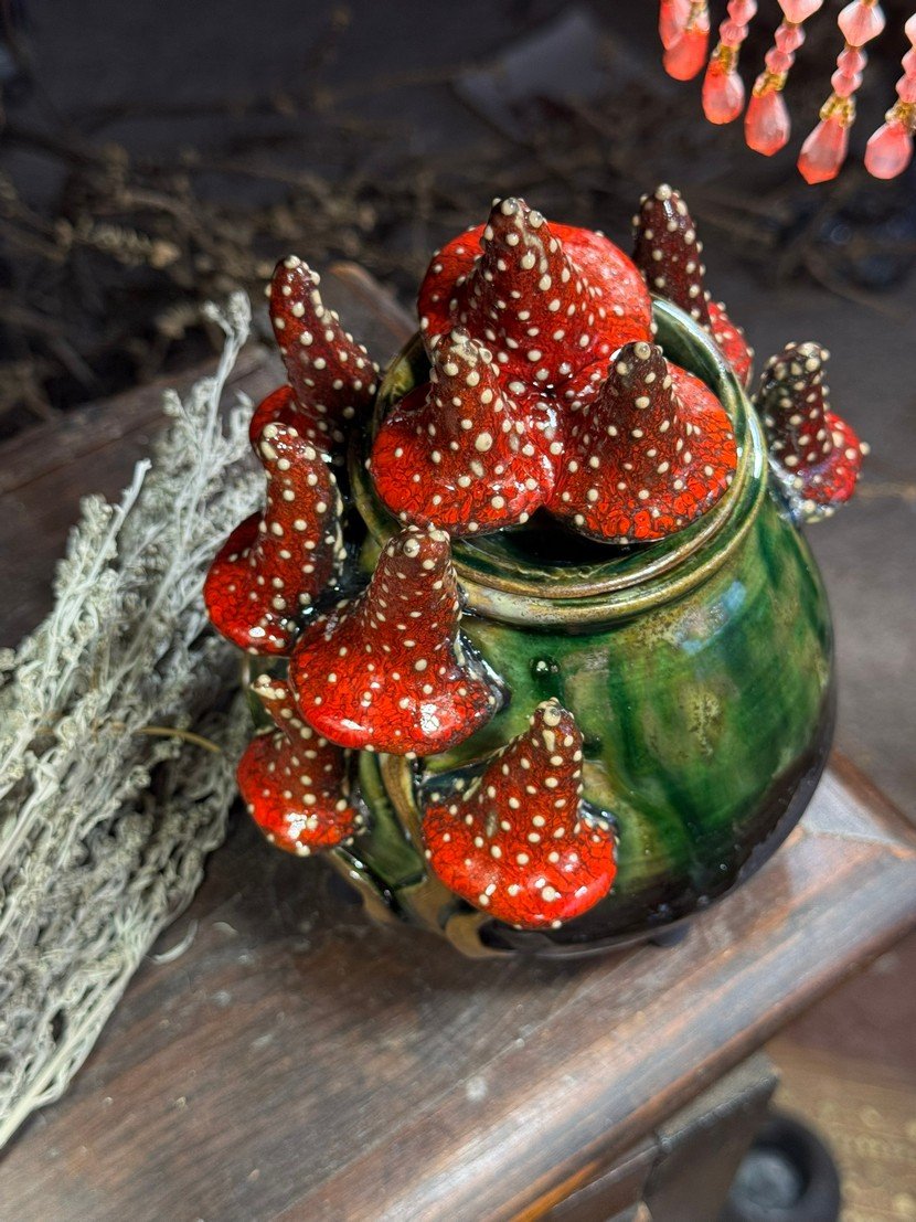 Лесная магия в глине: необычная керамика Марии Шихалевой